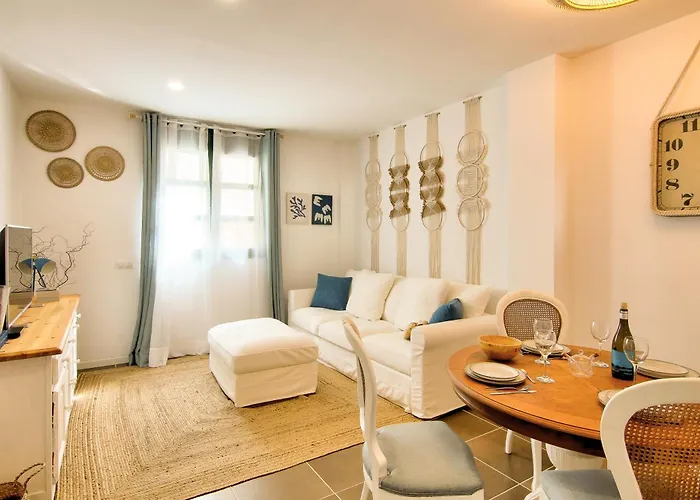 Apartment Illes 21
